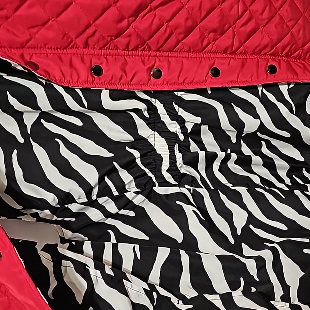 Reversible Lightweight Vest - Picture 6 of 9